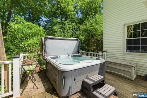 10 Liberty Woods Drive Liberty NJ 07838