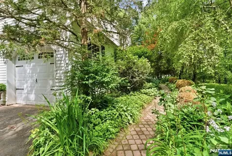 10 Liberty Woods Drive Liberty NJ 07838