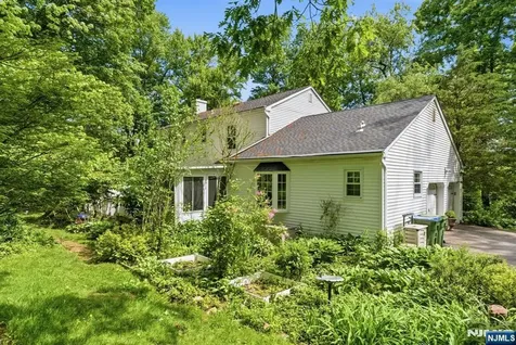10 Liberty Woods Drive Liberty NJ 07838