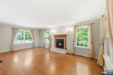 10 Liberty Woods Drive Liberty NJ 07838