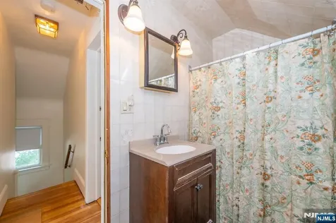 26 Cumberland Avenue Verona NJ 07044