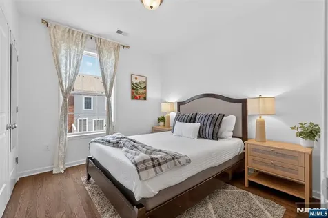 197 Roosevelt Drive Wood Ridge NJ 07075