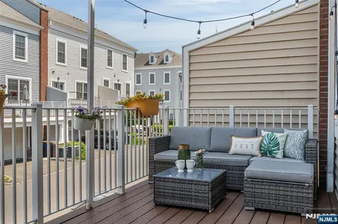 197 Roosevelt Drive Wood Ridge NJ 07075