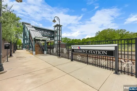 197 Roosevelt Drive Wood Ridge NJ 07075
