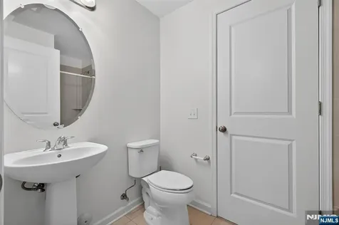 197 Roosevelt Drive Wood Ridge NJ 07075