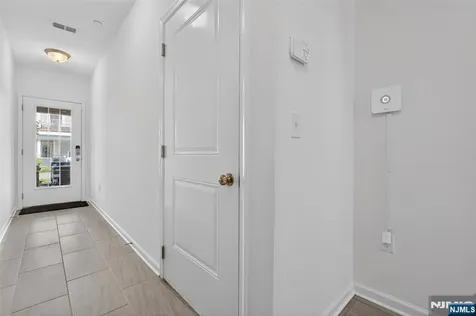 197 Roosevelt Drive Wood Ridge NJ 07075