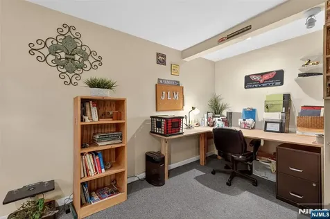 7 Spier Drive Livingston NJ 07039
