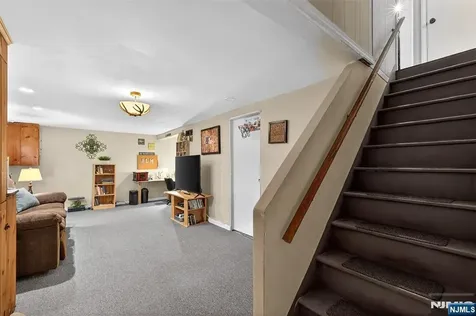 7 Spier Drive Livingston NJ 07039