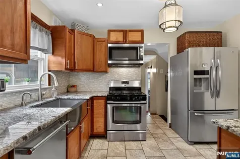 7 Spier Drive Livingston NJ 07039