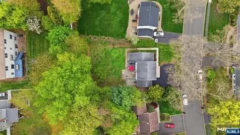 7 Spier Drive Livingston NJ 07039