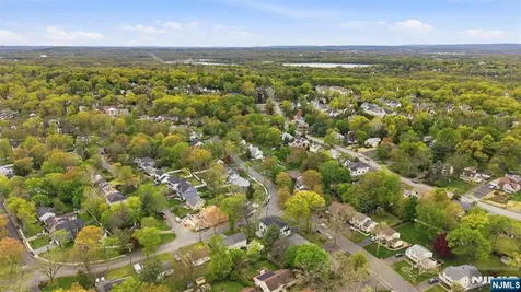 7 Spier Drive Livingston NJ 07039