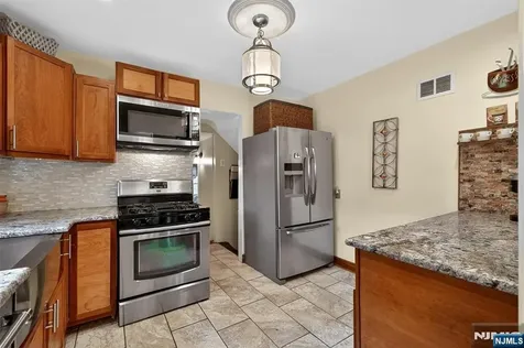 7 Spier Drive Livingston NJ 07039