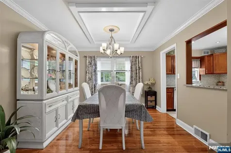 7 Spier Drive Livingston NJ 07039