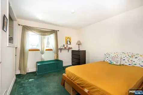 11 Allen Drive Wayne NJ 07470