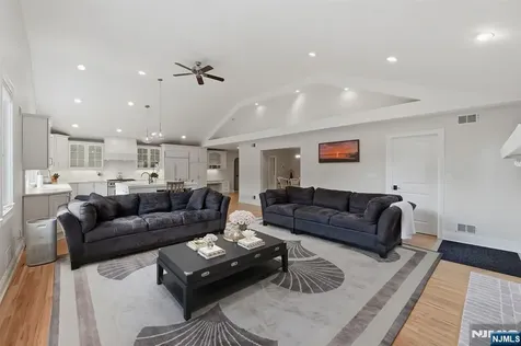 14 Congress Road Emerson NJ 07630