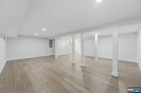 588 Maple Avenue Saddle Brook NJ 07663