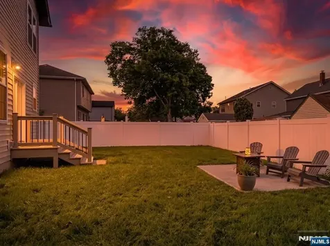 588 Maple Avenue Saddle Brook NJ 07663
