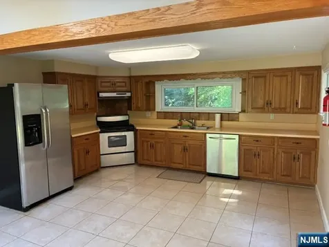 19 Crescent Road Wayne NJ 07470