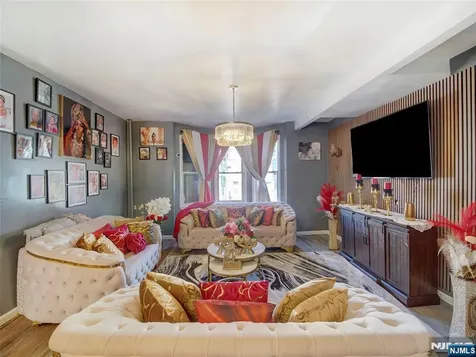 40 Bruen Avenue Irvington NJ 07111