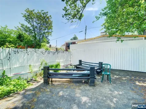 40 Bruen Avenue Irvington NJ 07111