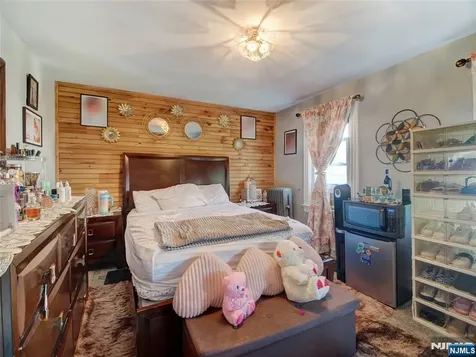 40 Bruen Avenue Irvington NJ 07111