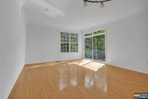 451 Albany Court West New York NJ 07093