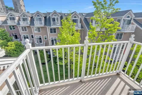 451 Albany Court West New York NJ 07093