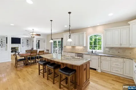 42 Spring Valley Road Montvale NJ 07645