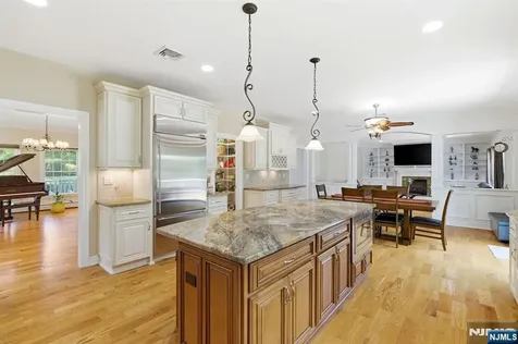 42 Spring Valley Road Montvale NJ 07645