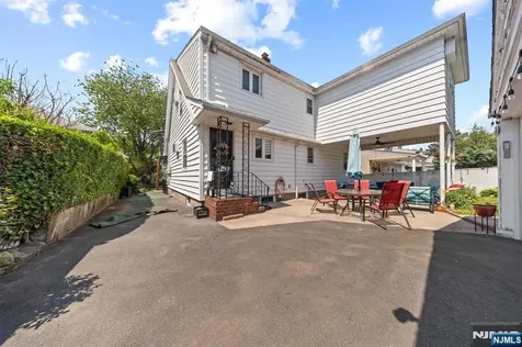 23 Homcy Place Clifton NJ 07011