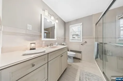 23 Homcy Place Clifton NJ 07011