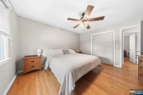 23 Homcy Place Clifton NJ 07011