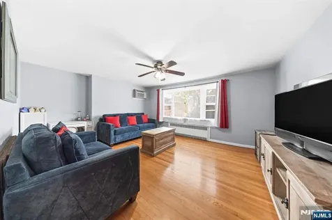 23 Homcy Place Clifton NJ 07011