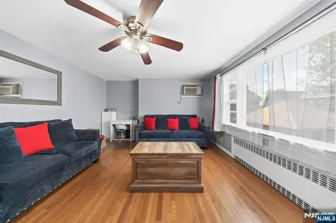 23 Homcy Place Clifton NJ 07011