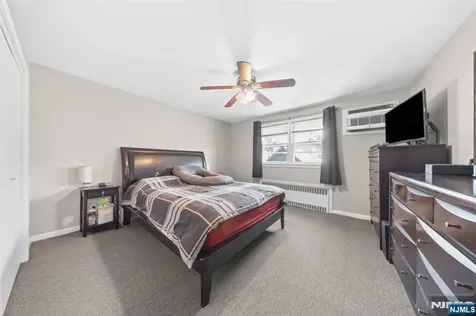 23 Homcy Place Clifton NJ 07011