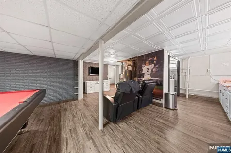 23 Homcy Place Clifton NJ 07011