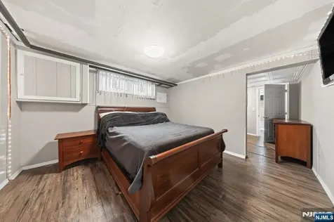 23 Homcy Place Clifton NJ 07011