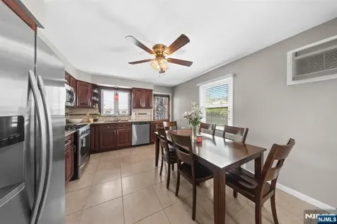 23 Homcy Place Clifton NJ 07011