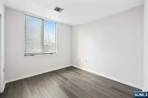 310 Passaic Harrison NJ 07029