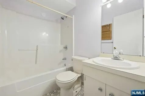 310 Passaic Harrison NJ 07029