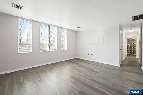 310 Passaic Harrison NJ 07029
