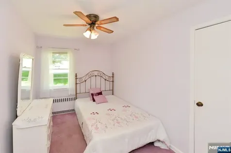 51 Charwalt Drive Hawthorne NJ 07506