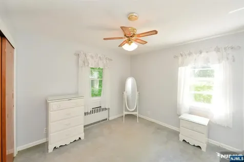 51 Charwalt Drive Hawthorne NJ 07506