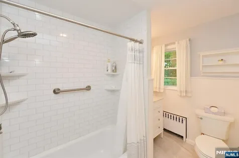 51 Charwalt Drive Hawthorne NJ 07506