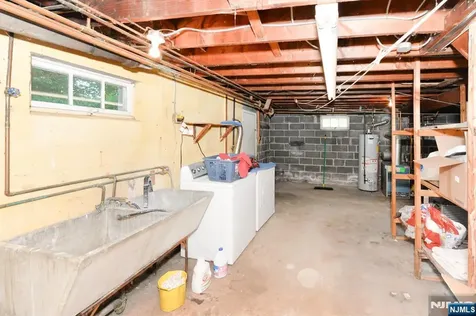 51 Charwalt Drive Hawthorne NJ 07506