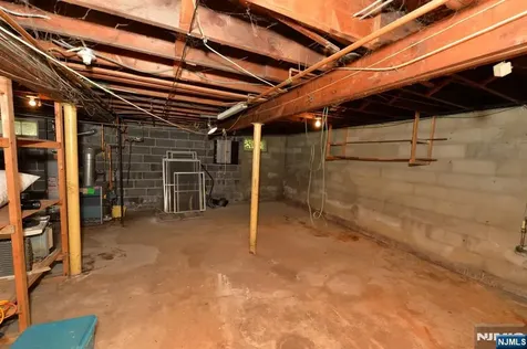 51 Charwalt Drive Hawthorne NJ 07506
