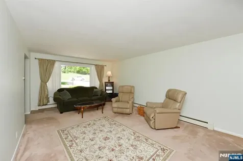 51 Charwalt Drive Hawthorne NJ 07506