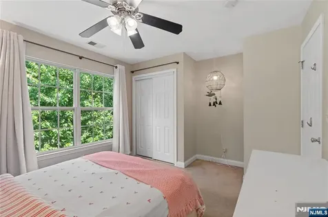 162 Blue Heron Drive Secaucus NJ 07094