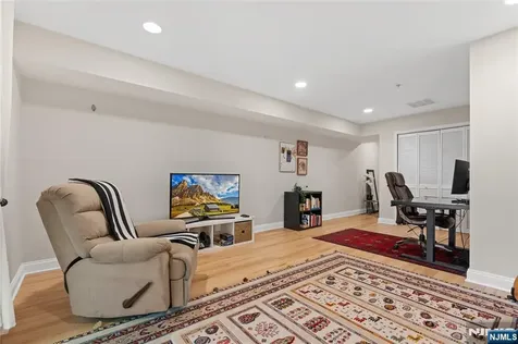 162 Blue Heron Drive Secaucus NJ 07094
