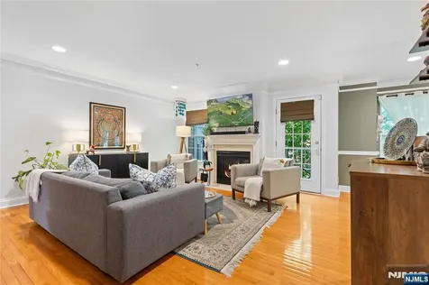 162 Blue Heron Drive Secaucus NJ 07094